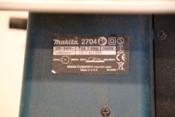 588676-4 Table saw with saw table, Makita 2704