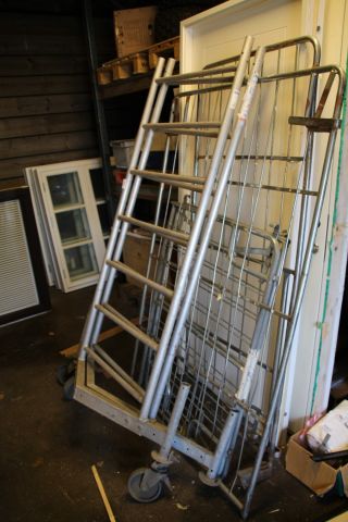 588682-4 Dismantled scaffolding, Krause