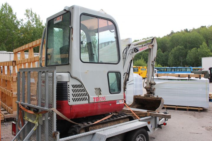590170-5 Mini excavator Takeuchi TB016 (1751 hours) -08