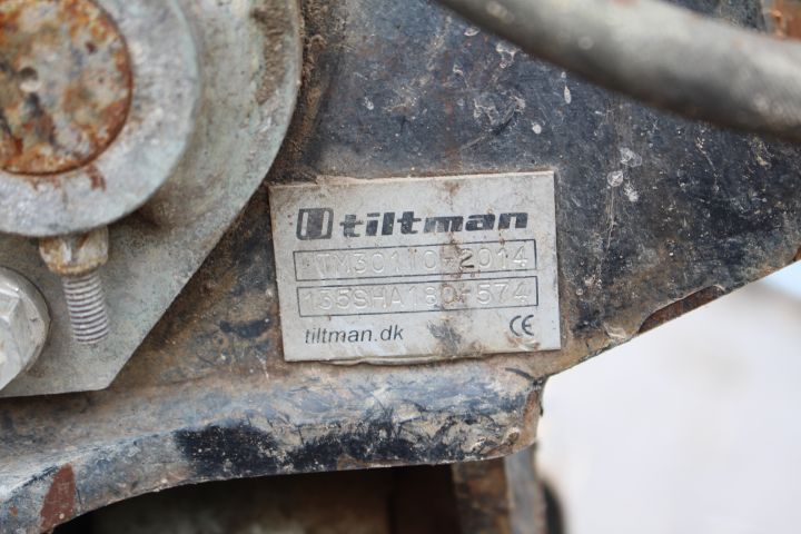 590170-15 Mini excavator Takeuchi TB016 (1751 hours) -08