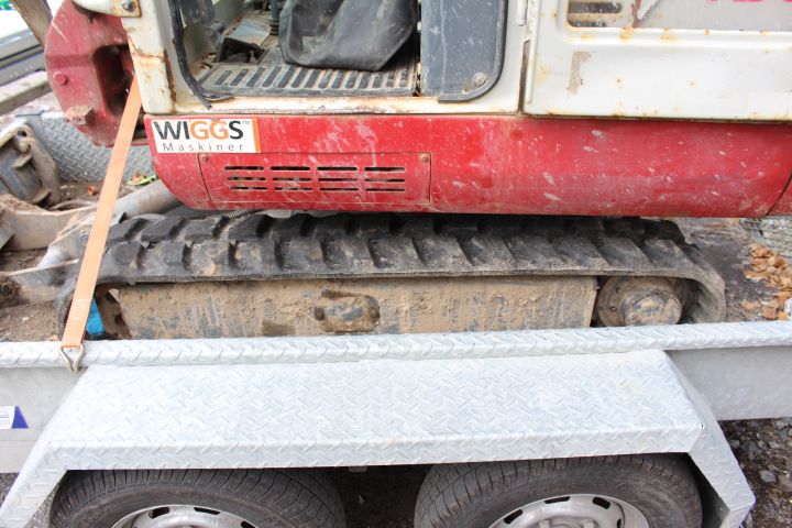 590170-23 Mini excavator Takeuchi TB016 (1751 hours) -08