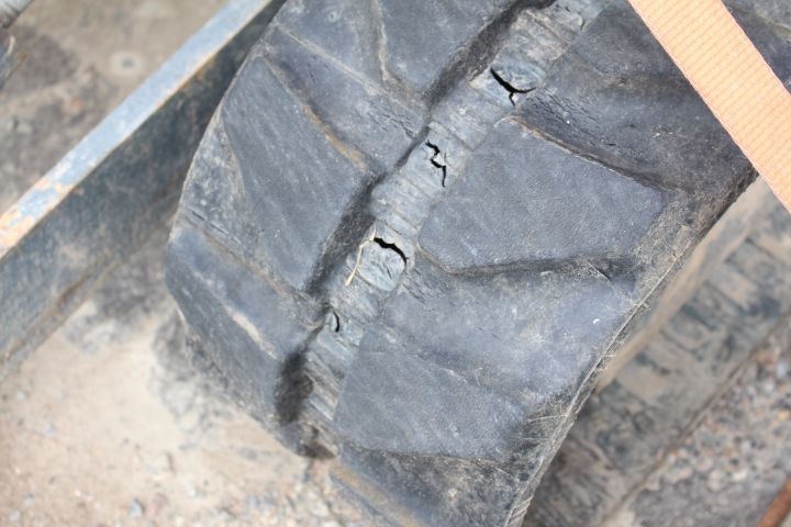 590170-25 Mini excavator Takeuchi TB016 (1751 hours) -08