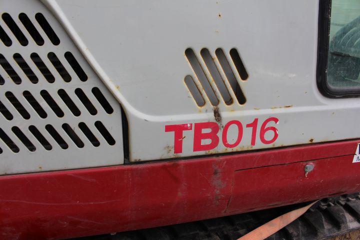 590170-45 Mini excavator Takeuchi TB016 (1751 hours) -08