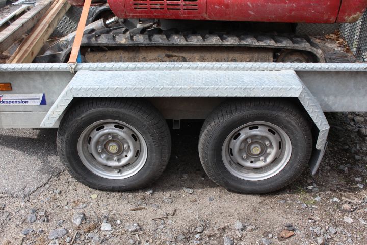 590171-9 Machine trailer with loading ramp INDESPENSION LTD PLT06 (TJH442) -14