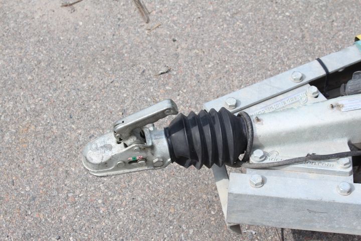 590171-15 Machine trailer with loading ramp INDESPENSION LTD PLT06 (TJH442) -14