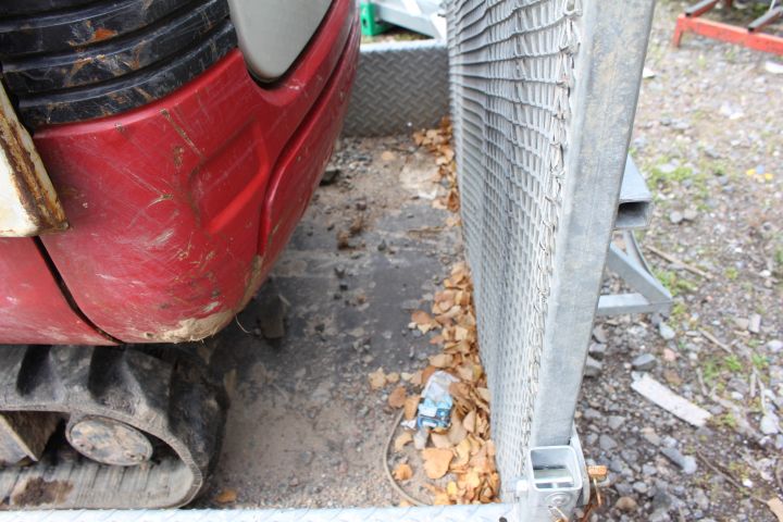 590171-21 Machine trailer with loading ramp INDESPENSION LTD PLT06 (TJH442) -14