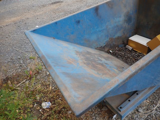 576589-7 Tippcontainer för Truck