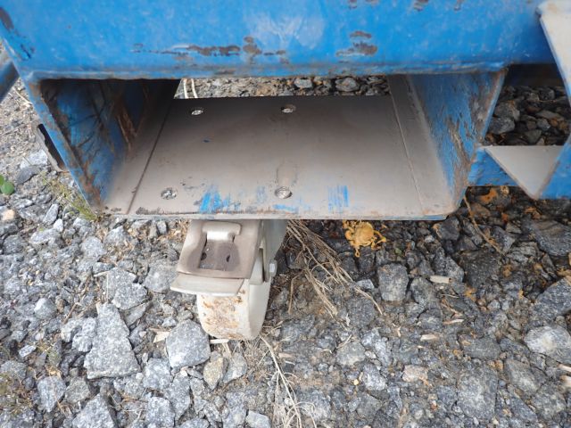 576589-10 Tippcontainer för Truck