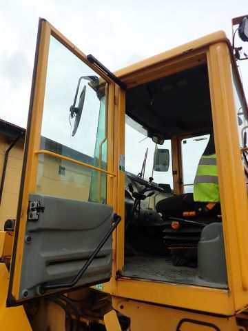 576575-59 Wheel loader Volvo L70D