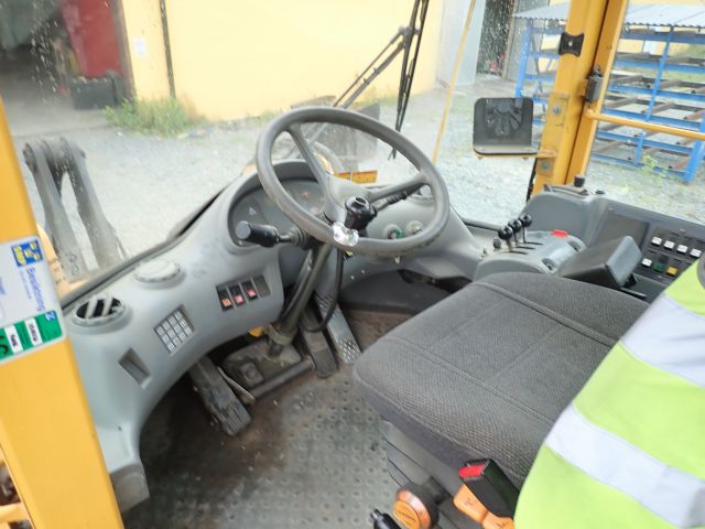 576575-63 Wheel loader Volvo L70D