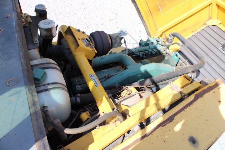 590915-40 Dumper Volvo A25C with crane -96