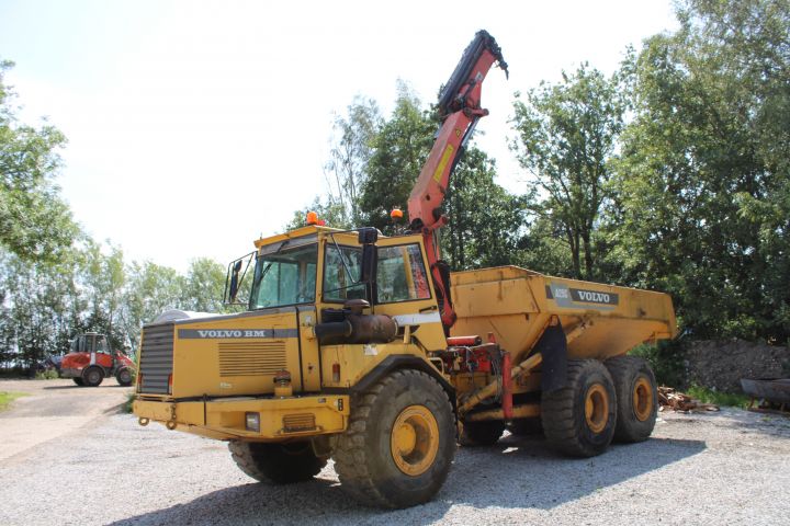 590915-1 Dumper Volvo A25C with crane -96