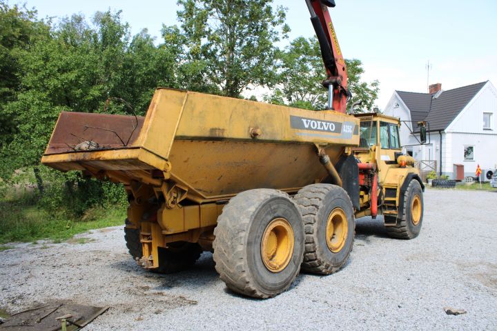 590915-6 Dumper Volvo A25C with crane -96