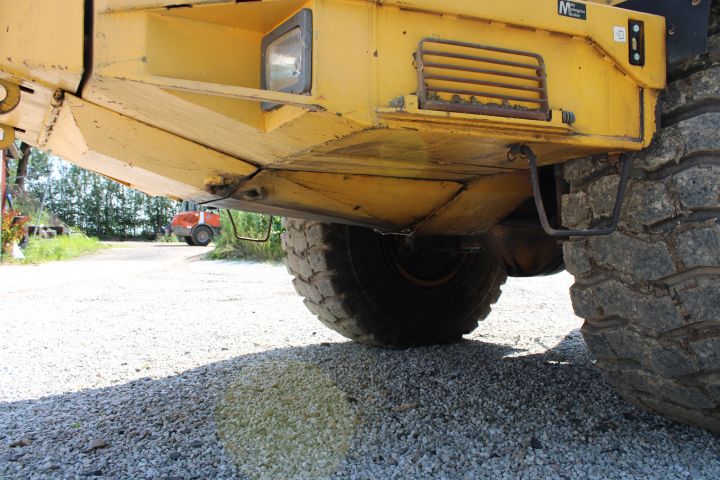 590915-16 Dumper Volvo A25C with crane -96