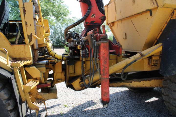 590915-18 Dumper Volvo A25C with crane -96