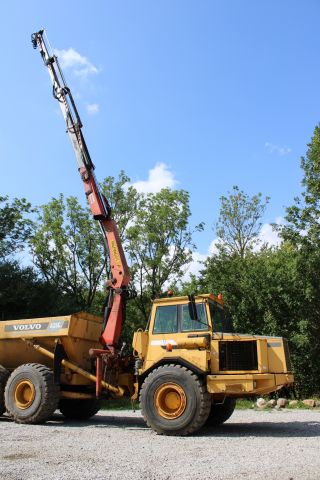 590915-21 Dumper Volvo A25C with crane -96