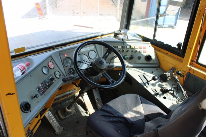 590915-27 Dumper Volvo A25C with crane -96