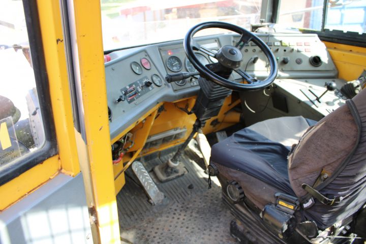 590915-30 Dumper Volvo A25C with crane -96