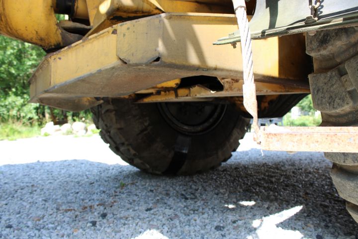 590915-35 Dumper Volvo A25C with crane -96