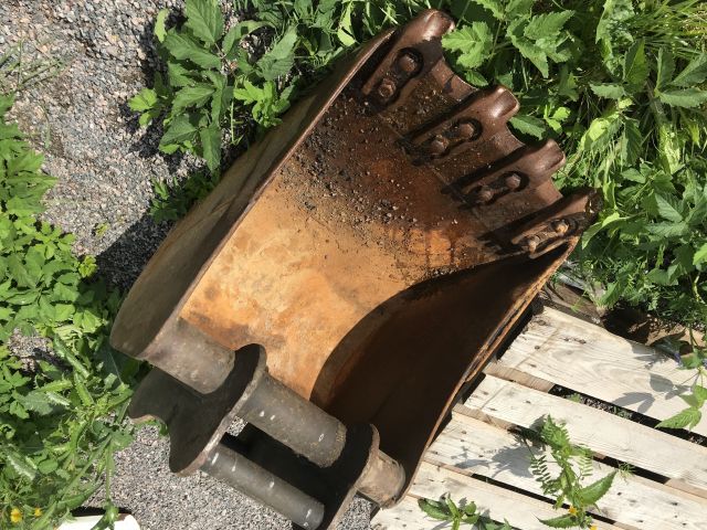 591263-28 Neuson 3800 WD SLR wheeled excavator with implements