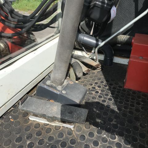 591263-31 Neuson 3800 WD SLR wheeled excavator with implements