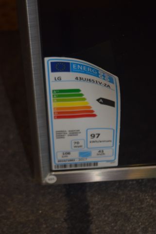571686-3 43 "4K UHD TV LG 43UJ651V-ZA - demo