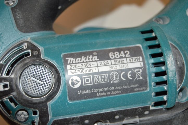 493263-3 Nail gun Makita 6842