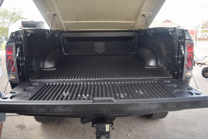 591679-26 Dodge Ram 2500 Heavy Duty 4x4 5.9L Cummins diesel 305 hp (14500 miles) -2004
