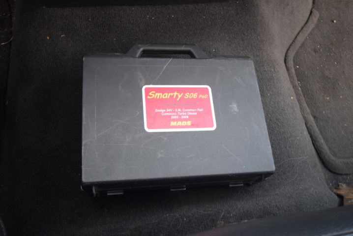 591679-38 Dodge Ram 2500 Heavy Duty 4x4 5.9L Cummins diesel 305 hp (14500 miles) -2004