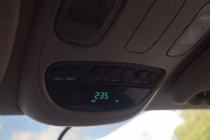 591679-21 Dodge Ram 2500 Heavy Duty 4x4 5.9L Cummins diesel 305 hp (14500 miles) -2004