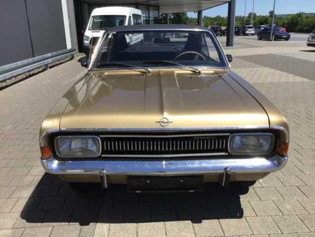 591734-5 Opel Commodore A Coupe
