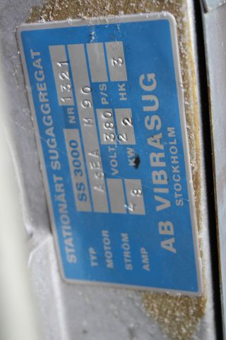 558257-6 Compressor, vacuum cleaner and electric motor