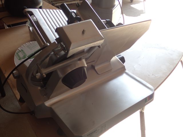 577090-1 Cutting machine Rheninghaus Mondial SBR