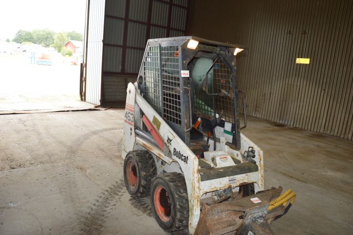 569681-1 Bobcat 463 -2004