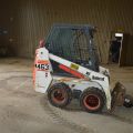 569681-3 Bobcat 463 -2004
