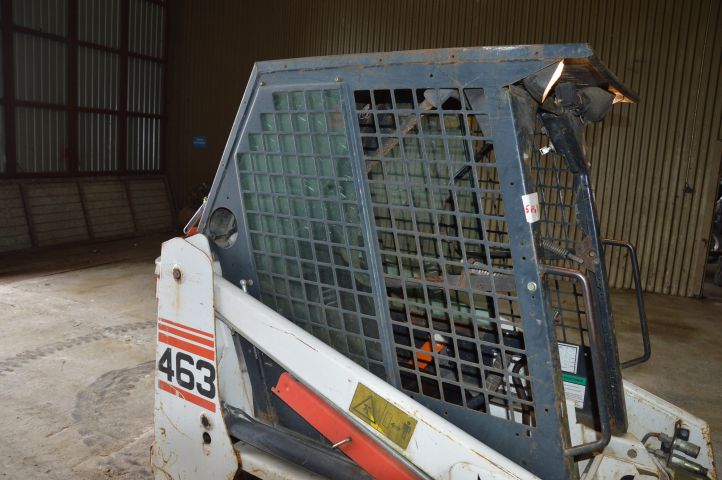569681-11 Bobcat 463 -2004