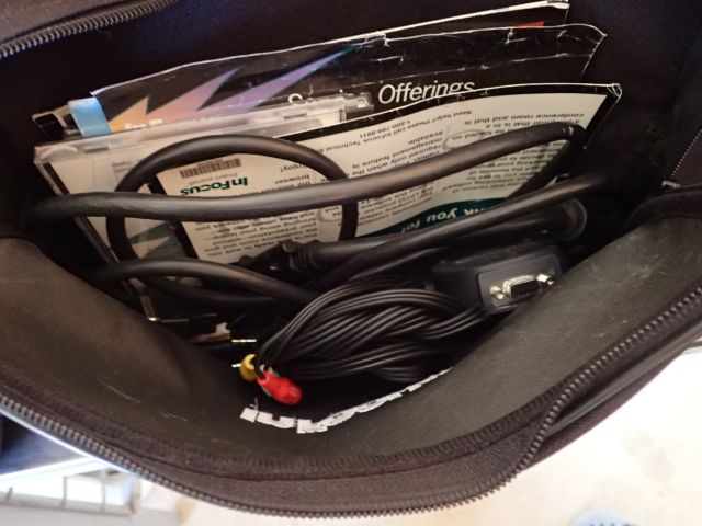 577121-8 Projector Infocus LP755