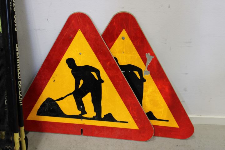 588903-2 Plant accessories, signs, tools, sack trolleys, Hultafors and more