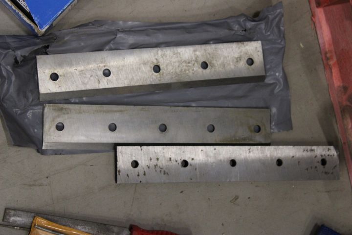 588903-6 Plant accessories, signs, tools, sack trolleys, Hultafors and more