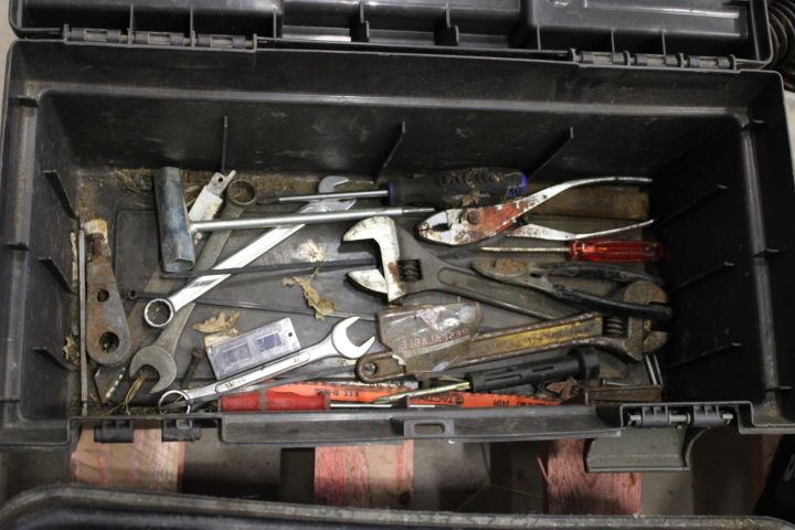 588903-13 Plant accessories, signs, tools, sack trolleys, Hultafors and more