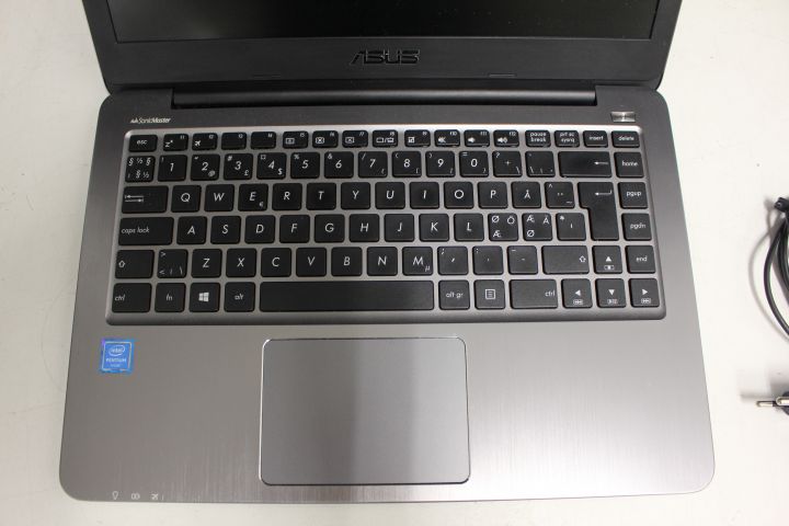 550353-4 ASUS Laptop E403S