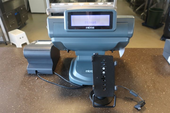 580649-9 Checkout line MICROS, 4 cash registers with drawers, receipt printer, 3 kitchen screens and server