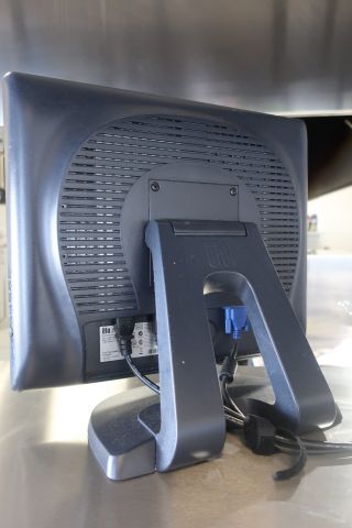 580649-18 Checkout line MICROS, 4 cash registers with drawers, receipt printer, 3 kitchen screens and server