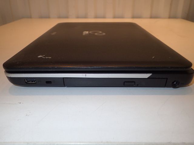 577144-6 Fujitsu Lifebook A512