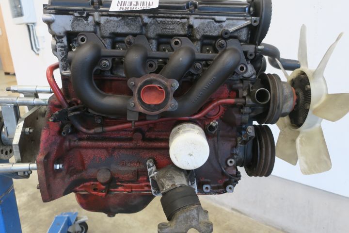 589695-4 Training station Volvo engine B23