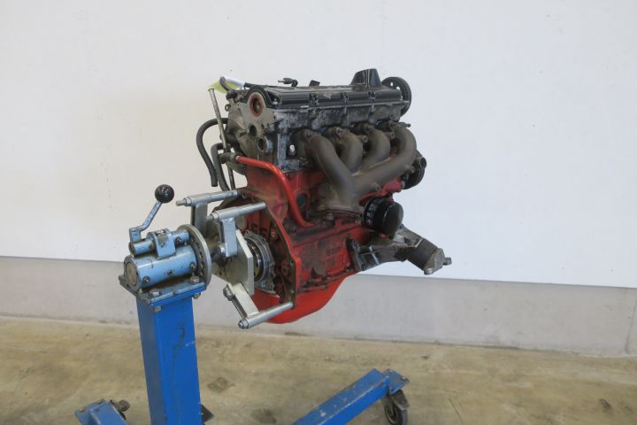 589696-1 Training station Volvo engine B23
