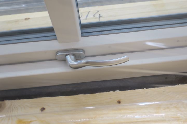 592927-4 Rotary window PVC 3-glass Northern Lights Plus 980x1180