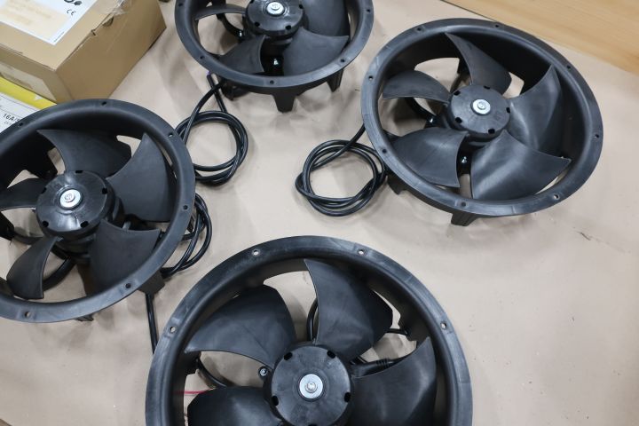 592886-9 Sortiment med elartiklar