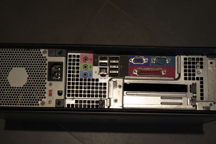 550357-8 2 desktop computers Dell Optiplex GX620 with 3 keyboards