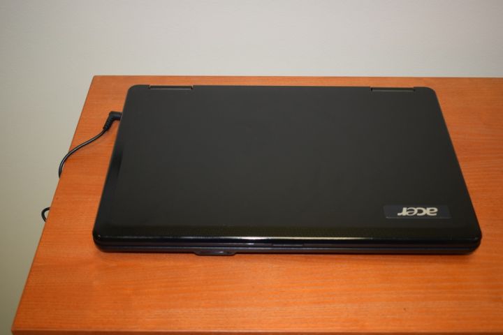 593566-6 ACER Aspire 5734Z laptop NR 12
